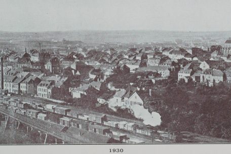 Die Stadt Esch im Jahr 1930. Ganz rechts ist das Berwart-Schloss zu erkennen