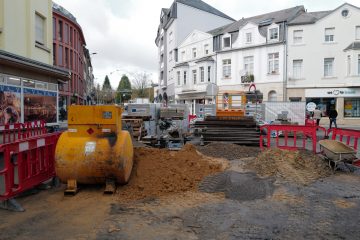 Düdelingen / In der rue Dominique Lang und auf der N31 rücken die Bagger an 