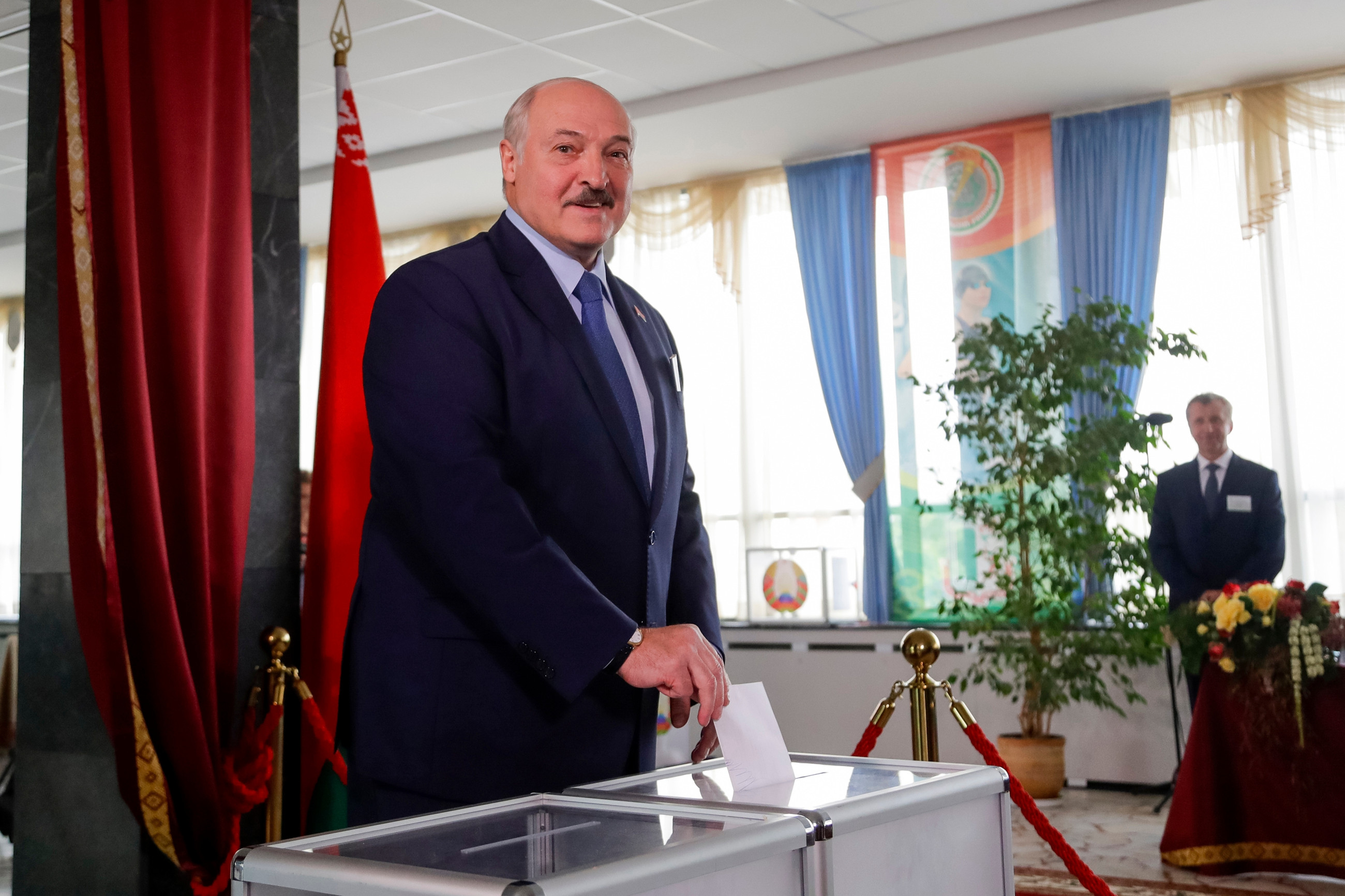 Weissrussland Gewalt Und Falschungsvorwurfe Bei Prasidentenwahl In Belarus Tageblatt Lu