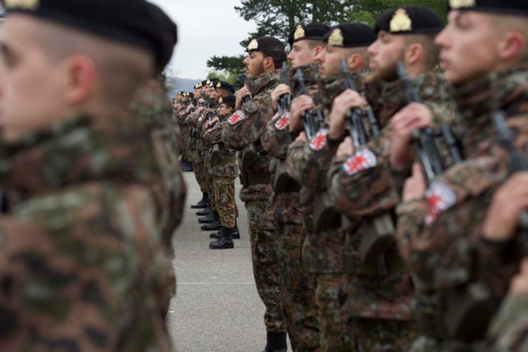 Luxemburger Armee / Politik will Weichen für eine Modernisierung der Truppen stellen