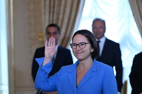 Yuriko Backes (DP): Verteidigungsministerin, Ministerin für Chancengleichheit, Ministerin für Mobilität und öffentliche Arbeiten