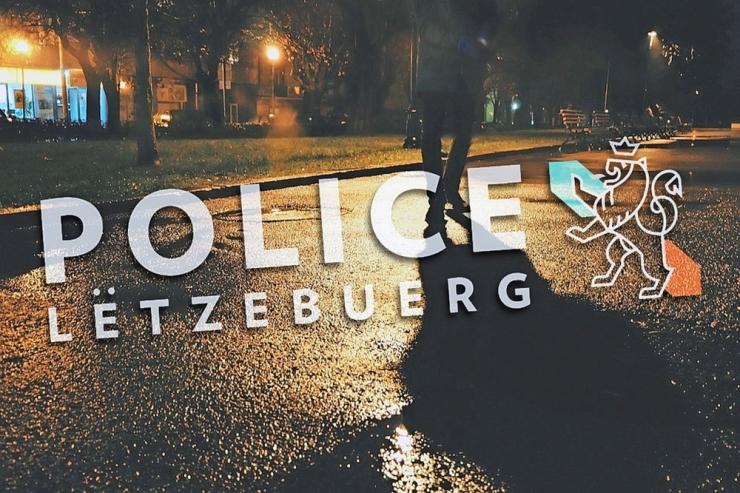 Luxemburg / Vier Unbekannte überfallen Jugendliche in Park