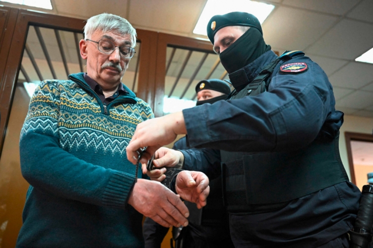 Russland / Menschenrechtler Oleg Orlow muss wegen Kritik ins Gefängnis