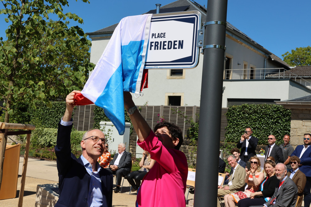 Contern / Der Dauphin wird neuer Platzhirsch: Gemeinde weiht place Luc Frieden ein