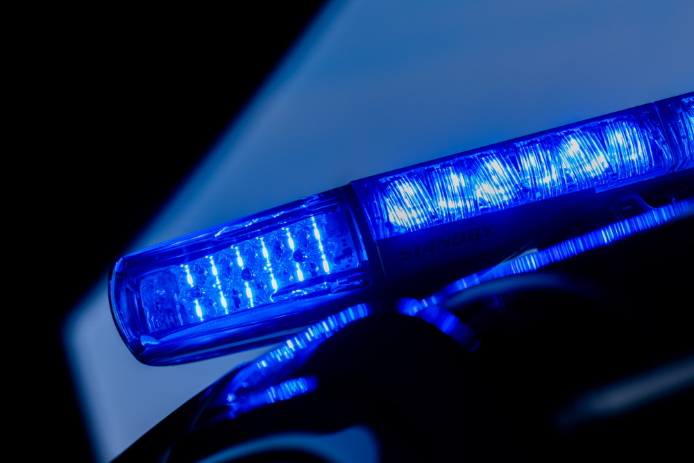Saarland / Tatverdächtiger stellt sich nach Messerangriff in Zug