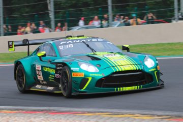 Motorsport / Aston-Martin-Sieg nach spannendem Chaos-Rennen, Perreira Zehnter