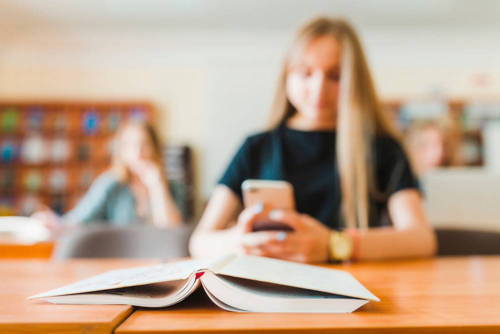 Gesünderes Lernumfeld / Petition fordert das Verbot von Smartphone-Nutzung in Luxemburger Schulen