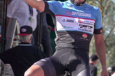 Ivan Centrone im Trikot vom Team Differdange, als er ein regionales Rennen in Dommeldingen gewann