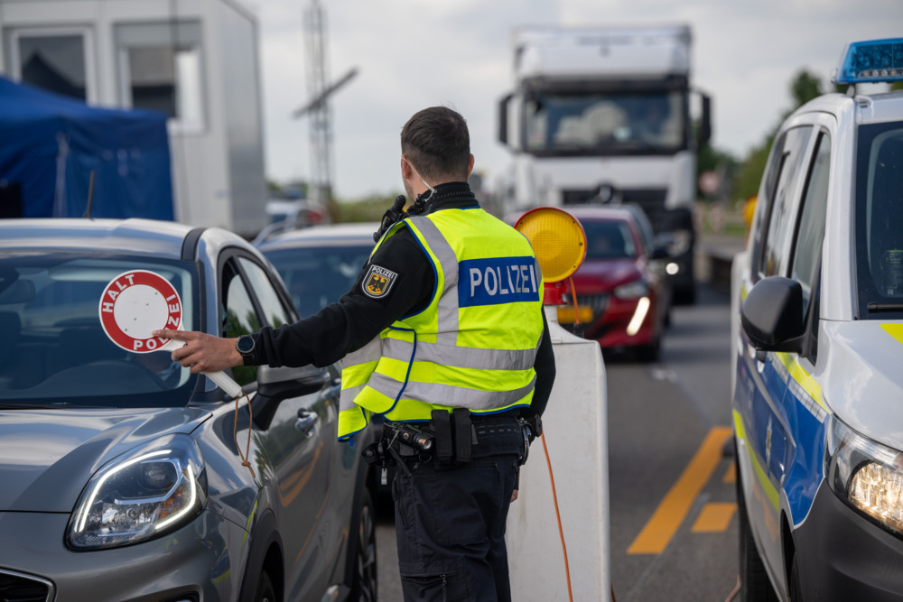 EM-Checkpoints / Deutsche Politiker fordern: Grenzkontrollen um ein Jahr verlängern