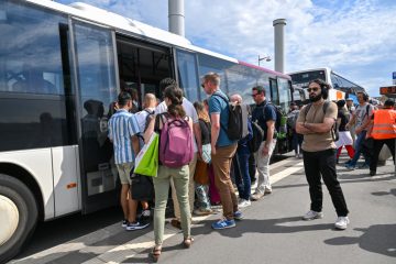 Ersatzbusse / Nach Schließung des Bahnhofs in Bettemburg: Lange Warteschlangen in Thionville
