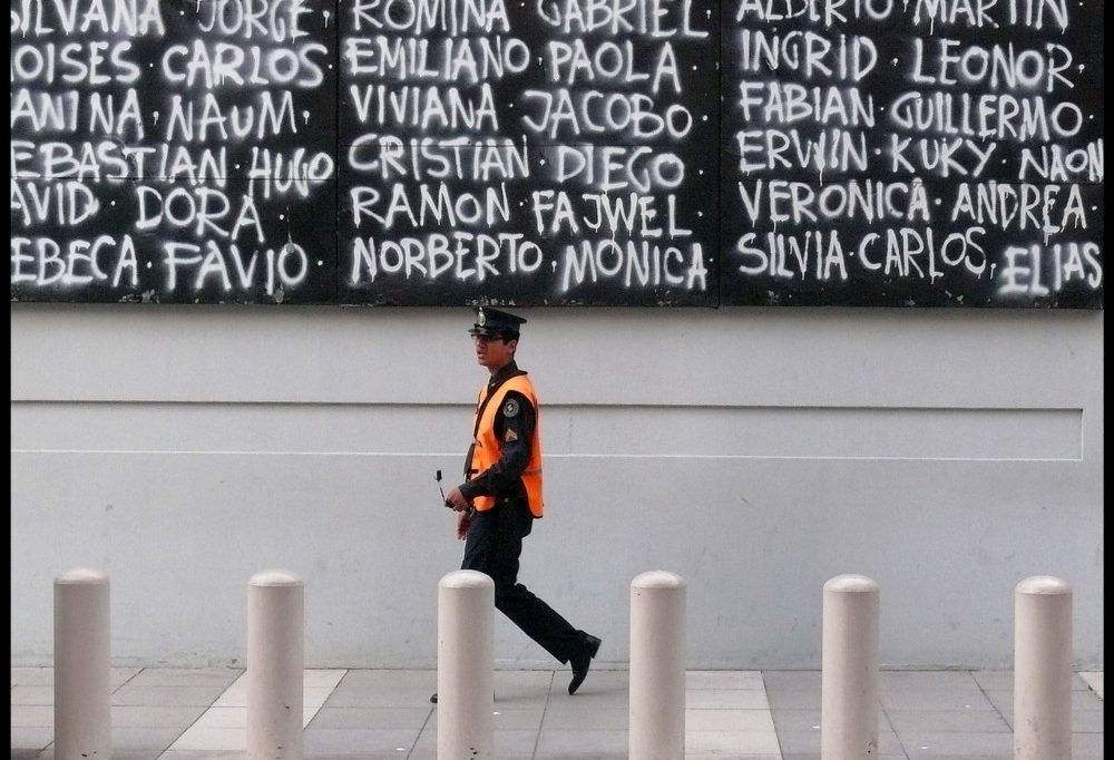 Argentinien / Dreißig Jahre nach dem Anschlag auf jüdisches Gemeindezentrum herrscht noch immer Straflosigkeit