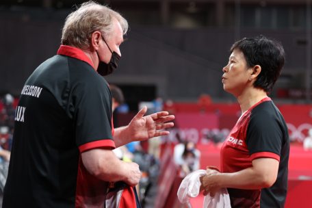 Mit 58 Jahren bestritt Ni Xia Lian in Tokio ihre fünften Sommerspiele und stellte im Tischtennis damit einen neuen Altersrekord auf