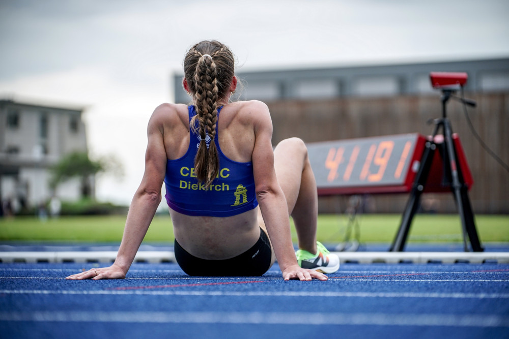 Leichtathletik / Wie Multitaskerin Vera Hoffmann Sport und Beruf unter einen Hut bekommt