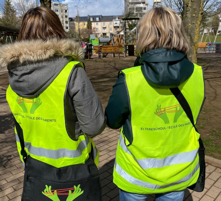 Esch / Elternschule auf dem Spielplatz: Hier können Fragen rund um die Erziehung gestellt werden