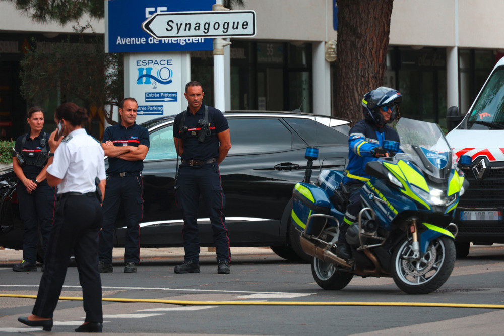 Terrorangriff  / Vier Festnahmen nach Brandanschlag auf Synagoge in Südfrankreich