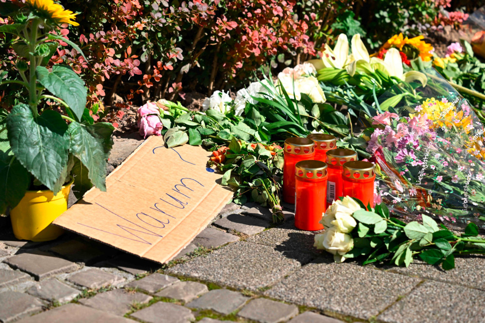 Deutschland / Nach dem Anschlag in Solingen: Debatte um Messerverbot und Migrationspolitik