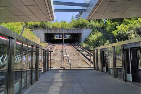 Absteigen heißt es auch im Pfaffenthal: Mit der Standseilbahn geht es hoch auf den Kirchberg