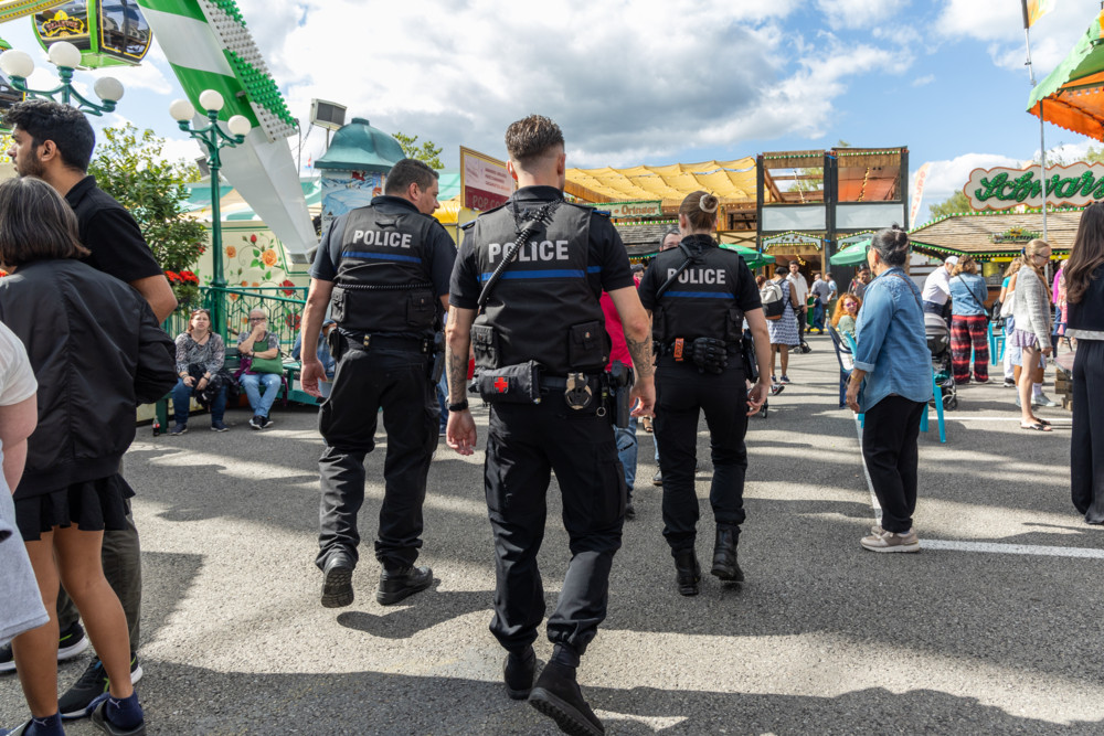 Schueberfouer / Zwischen Spaß und Menschenmassen: So sorgt die Polizei für Sicherheit