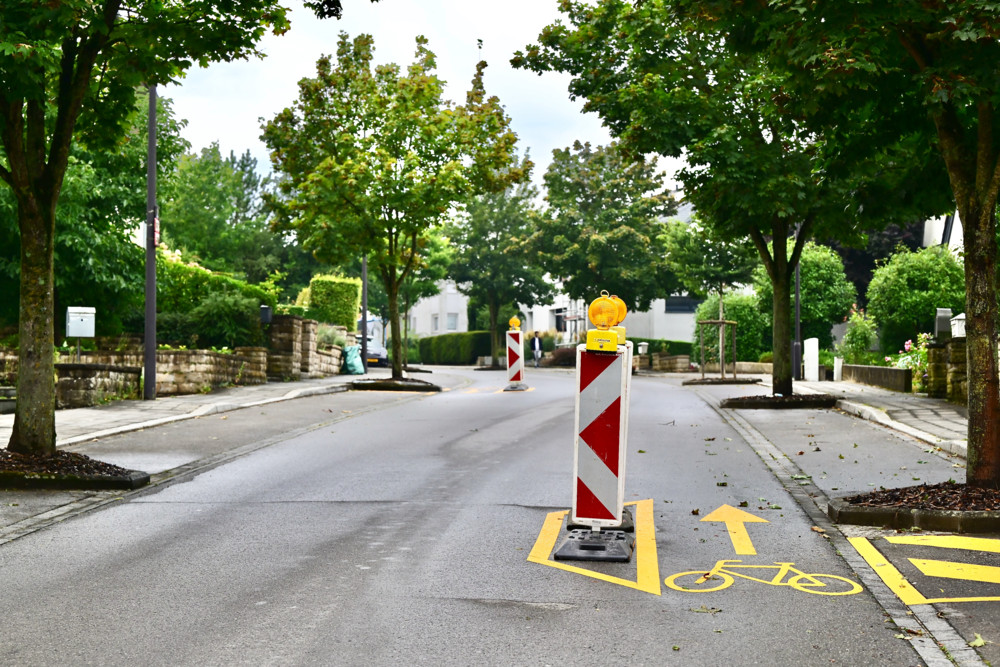 Luxemburg-Cessingen / Engere Fahrbahn und mehr Platz für das Rad: Wie ein Pilotprojekt die rue Kohlenberg verändert