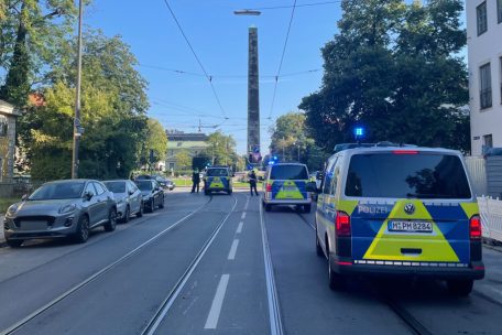 Deutschland / Polizeieinsatz in Münchner Innenstadt: Beamte schießen Verdächtigen nieder