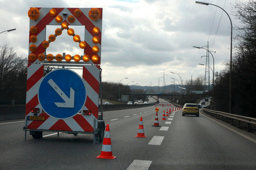 Autobahn A13 / Neue Deckschicht: Von Mittwoch auf Donnerstag kommt es zu Sperrungen