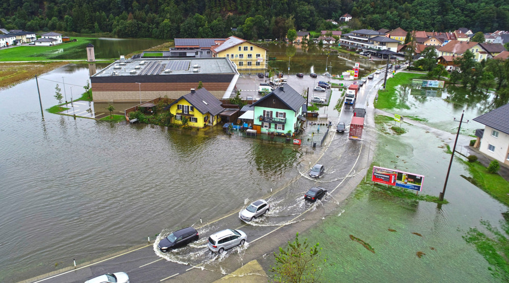 Umwelt / Keine Entwarnung in Hochwasser-Gebieten: Schon 21 Tote in Mittel- und Osteuropa