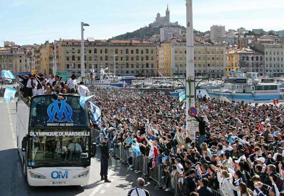 FOOTBALL / Coupe de la Ligue: Marseille, un trophée, enfin!